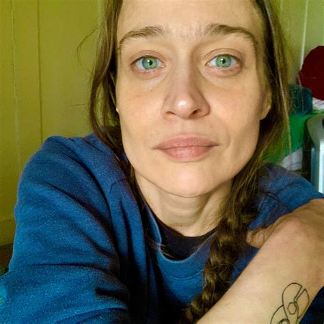 Fiona Apple .